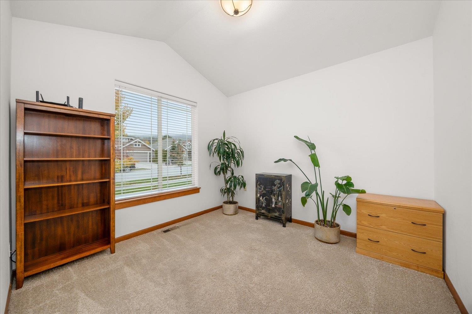 1412 N RIVER RIDGE Blvd