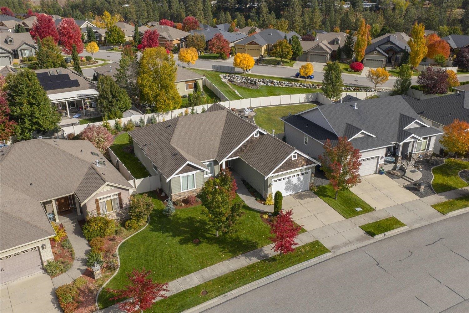 1412 N RIVER RIDGE Blvd