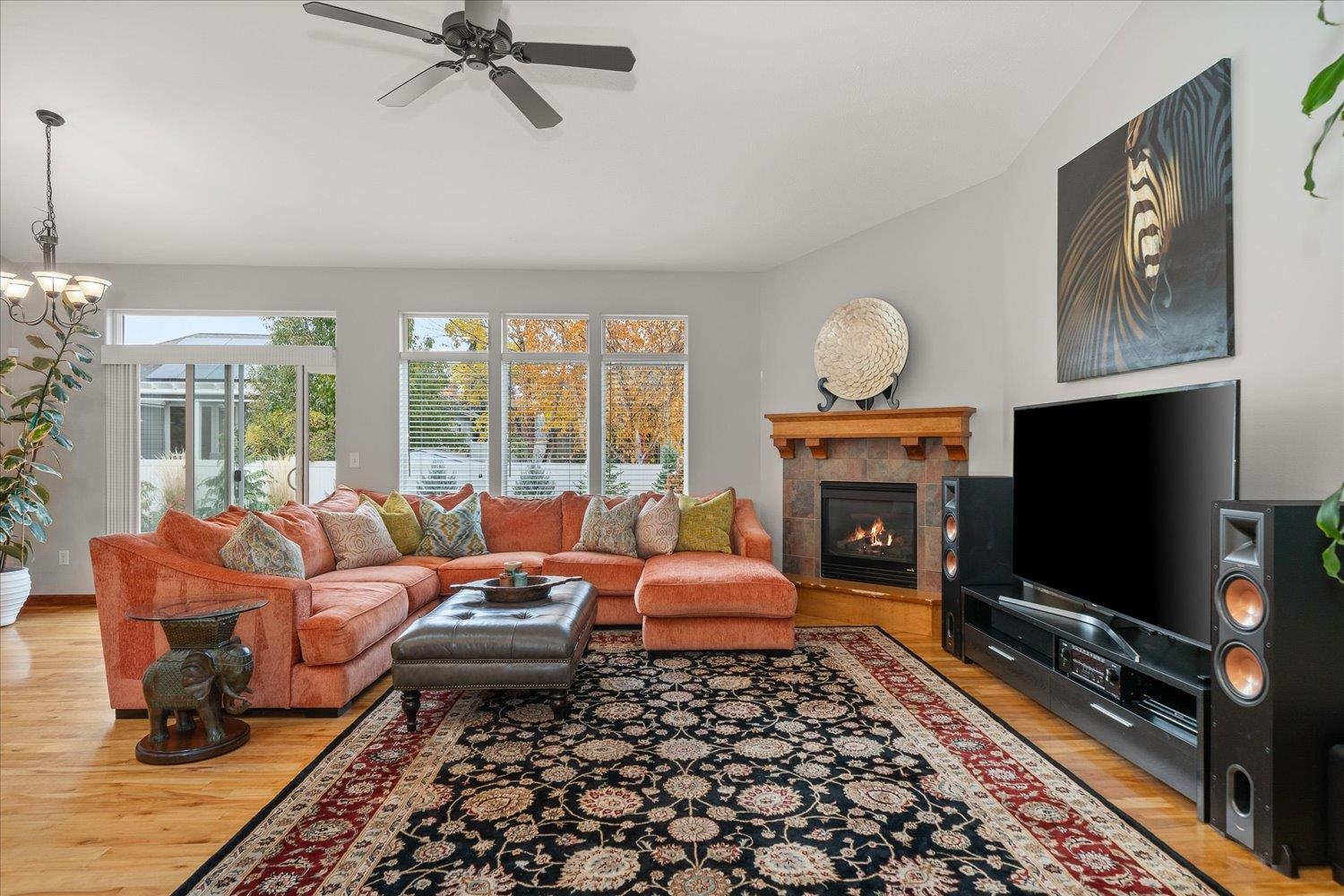 1412 N RIVER RIDGE Blvd