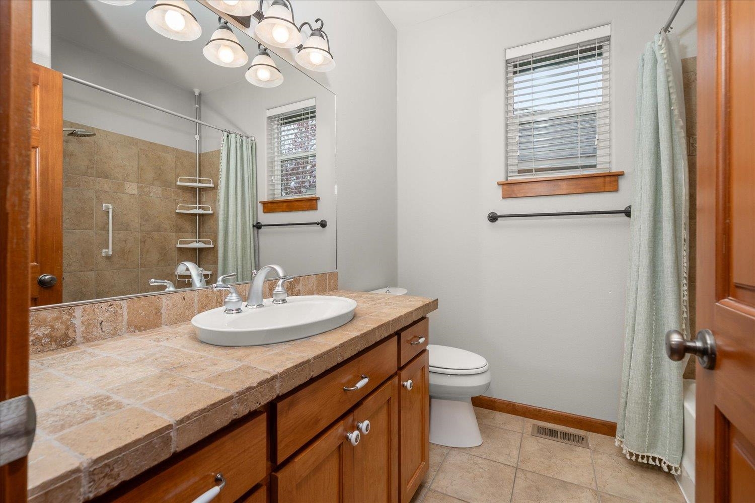 1412 N RIVER RIDGE Blvd