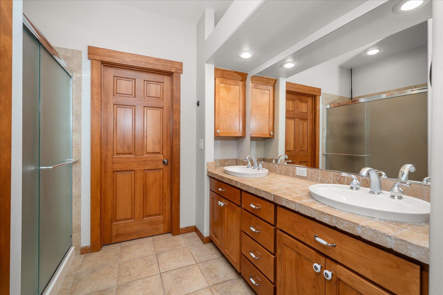 1412 N RIVER RIDGE Blvd