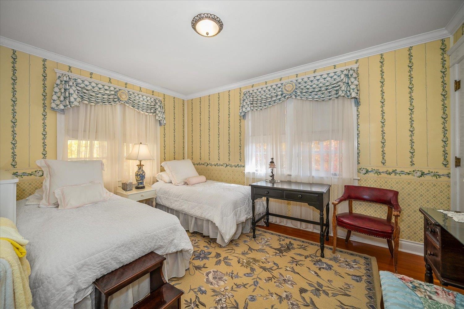 1715 N WEST POINT Rd