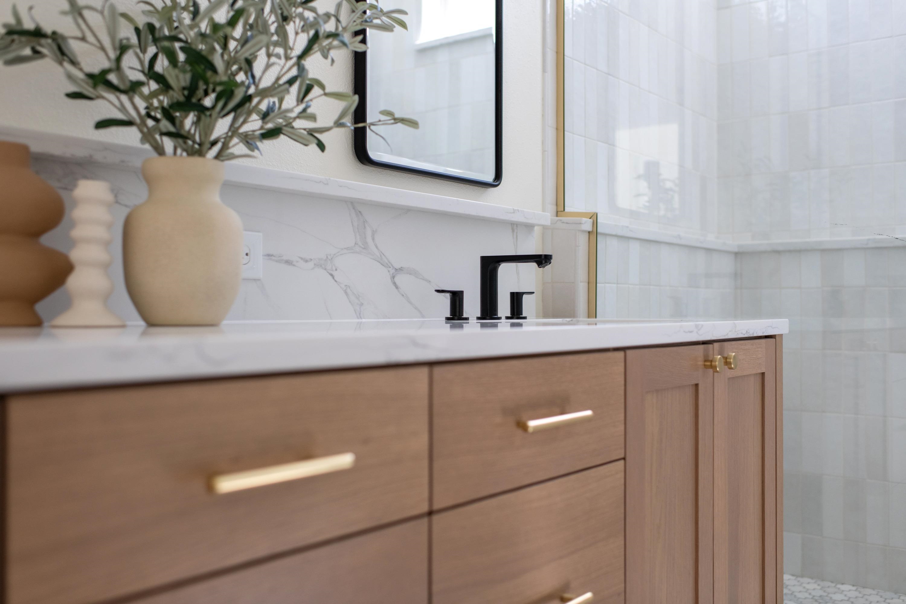 2023 W Summit Pkwy Ave