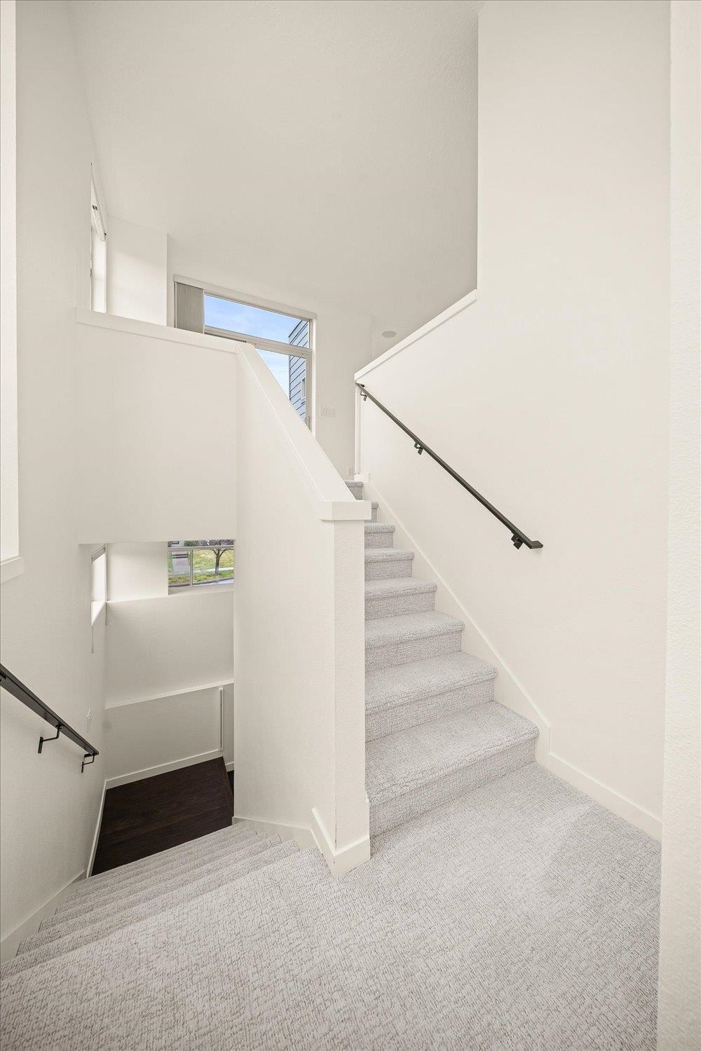 2023 W Summit Pkwy Ave