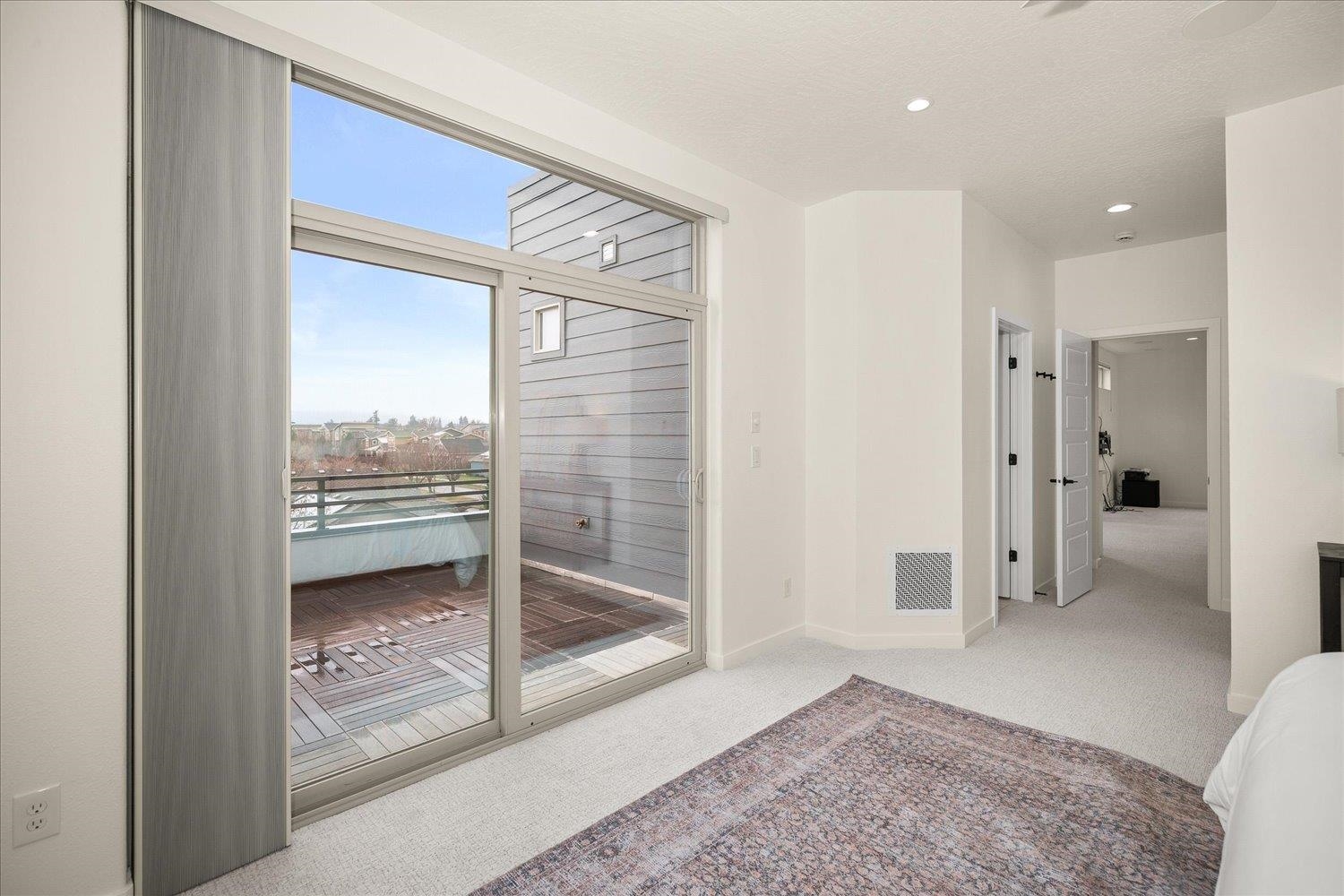 2023 W Summit Pkwy Ave