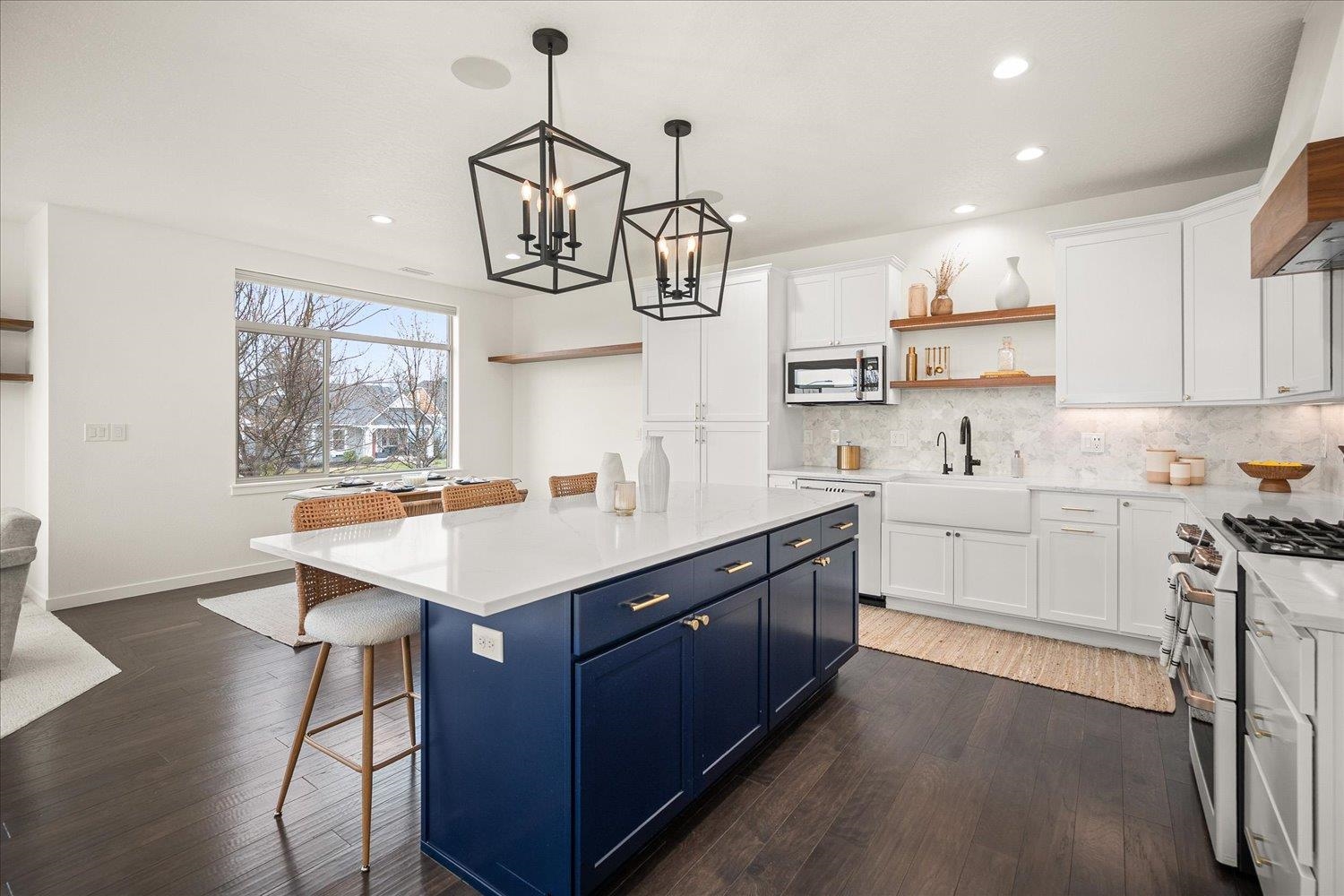 2023 W Summit Pkwy Ave