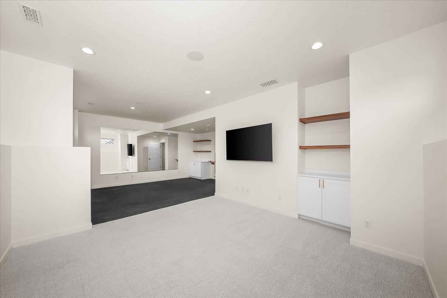 2023 W Summit Pkwy Ave