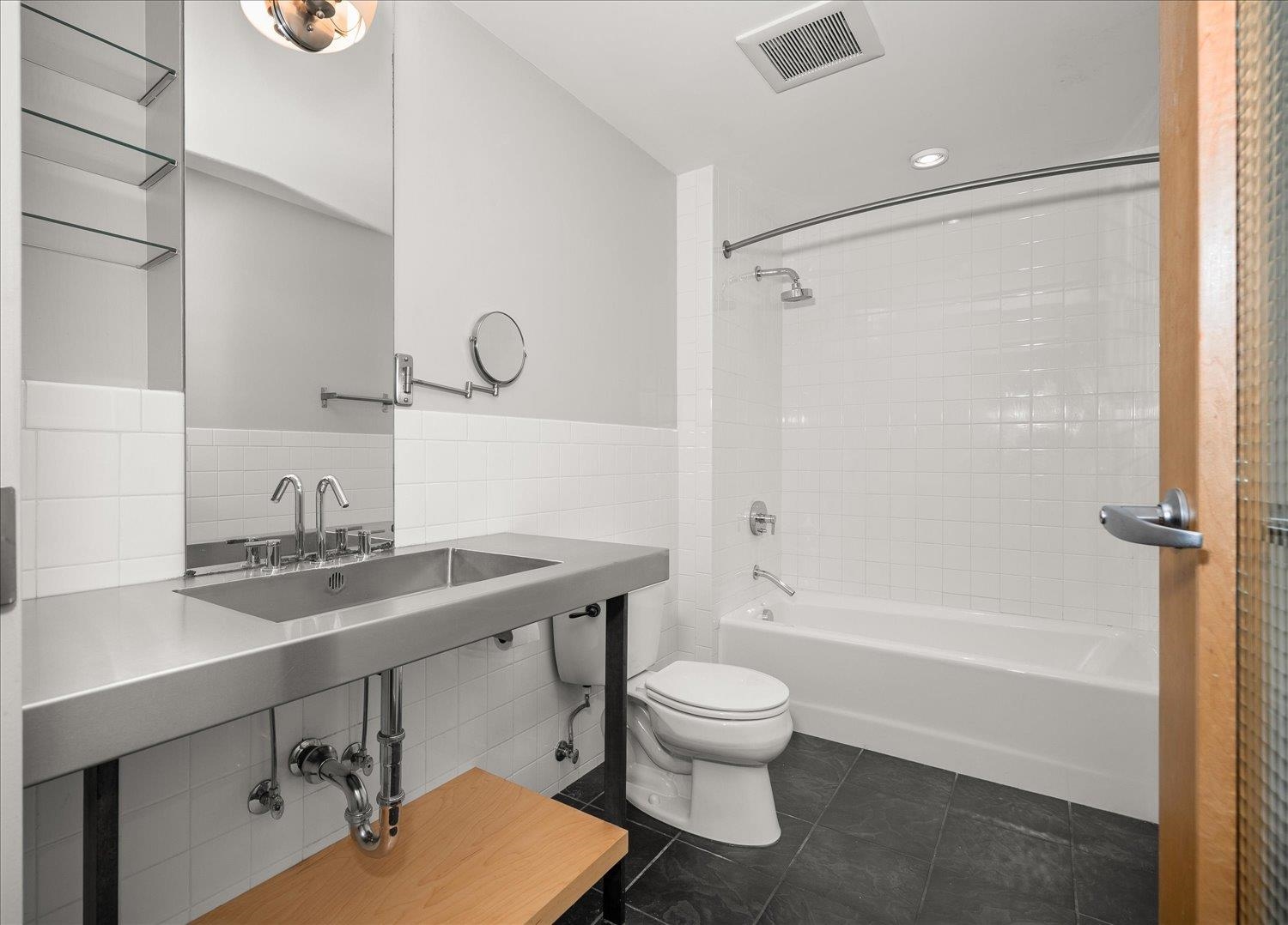 103 E Sprague Ave #403 Ave