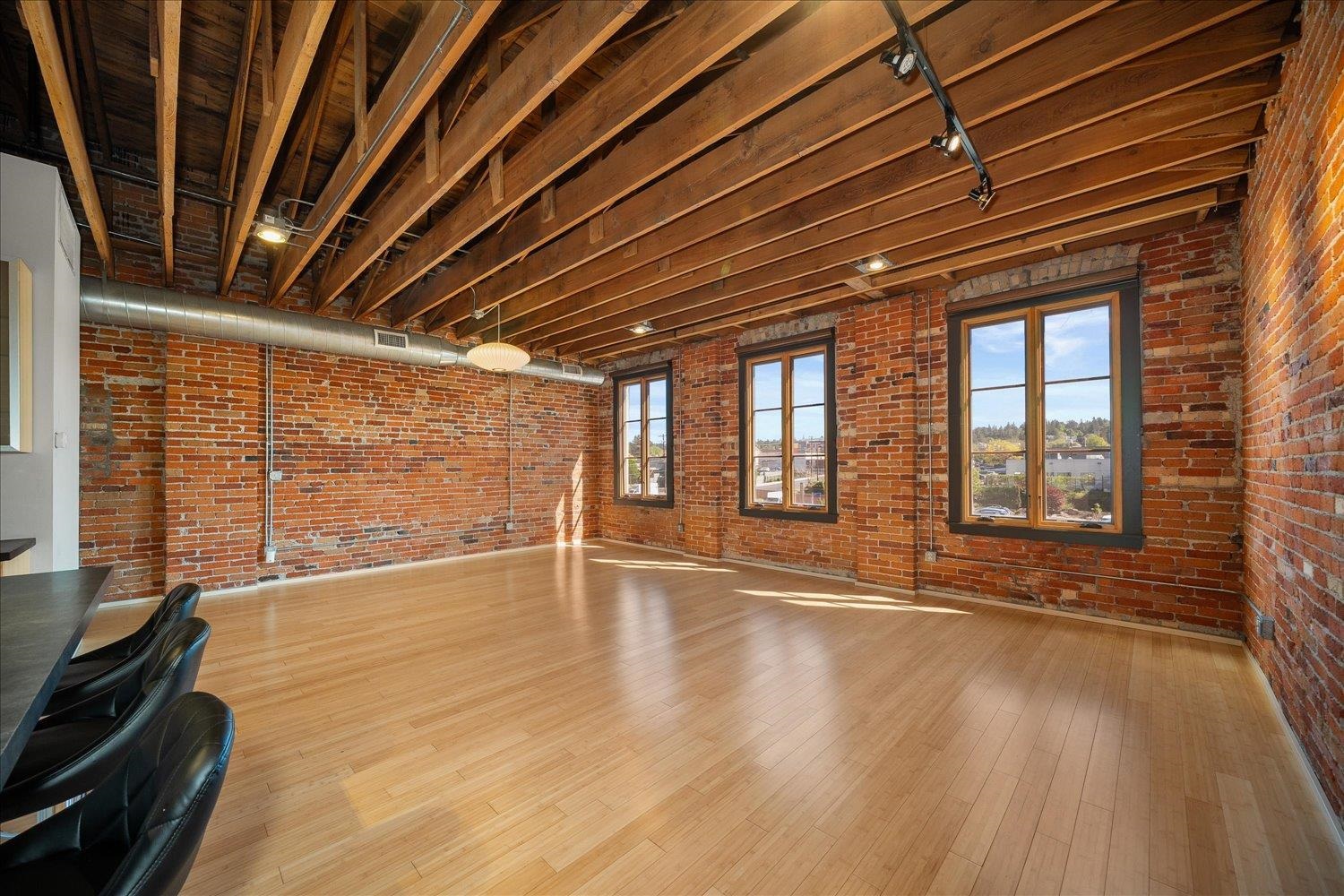 103 E Sprague Ave #403 Ave