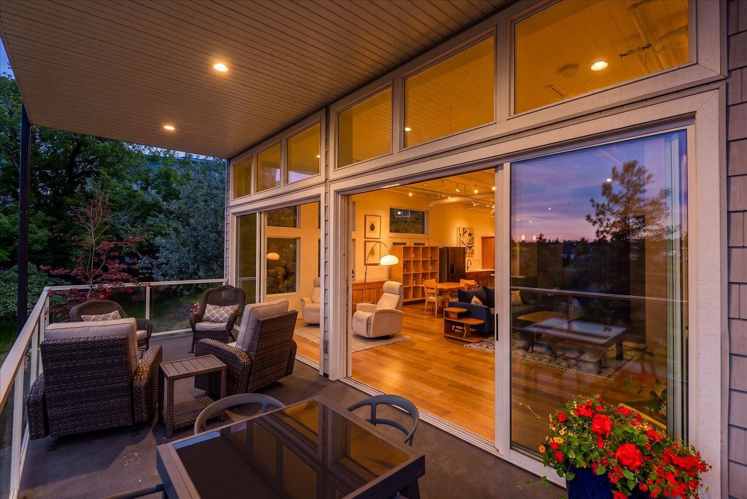 2226 W Riverside #102 Ave