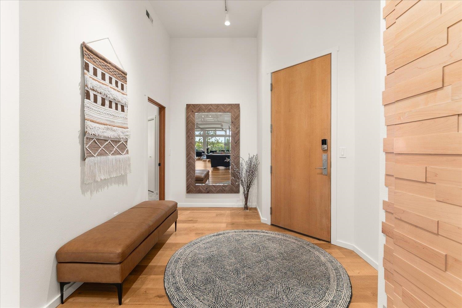 2226 W Riverside #102 Ave