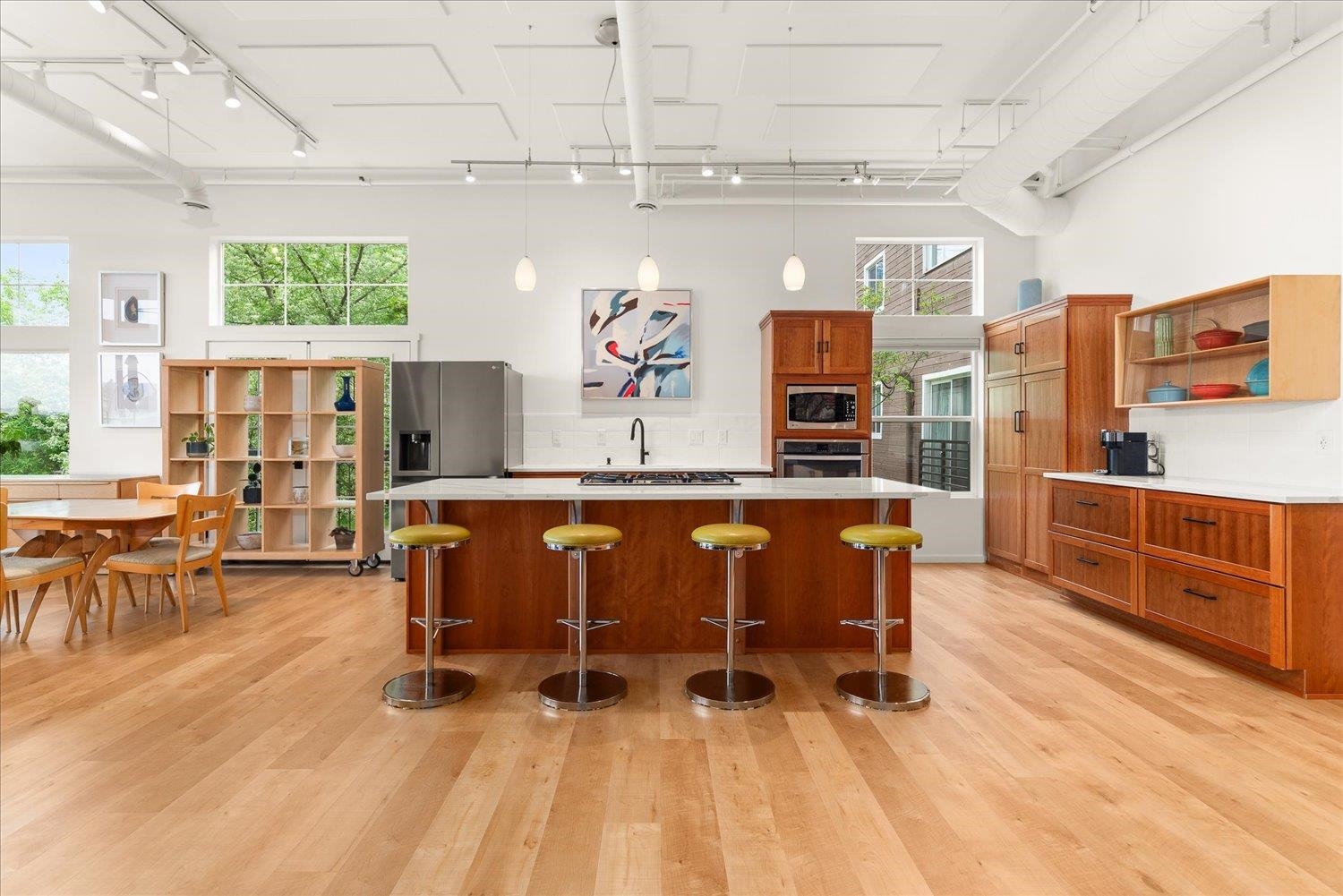 2226 W Riverside #102 Ave