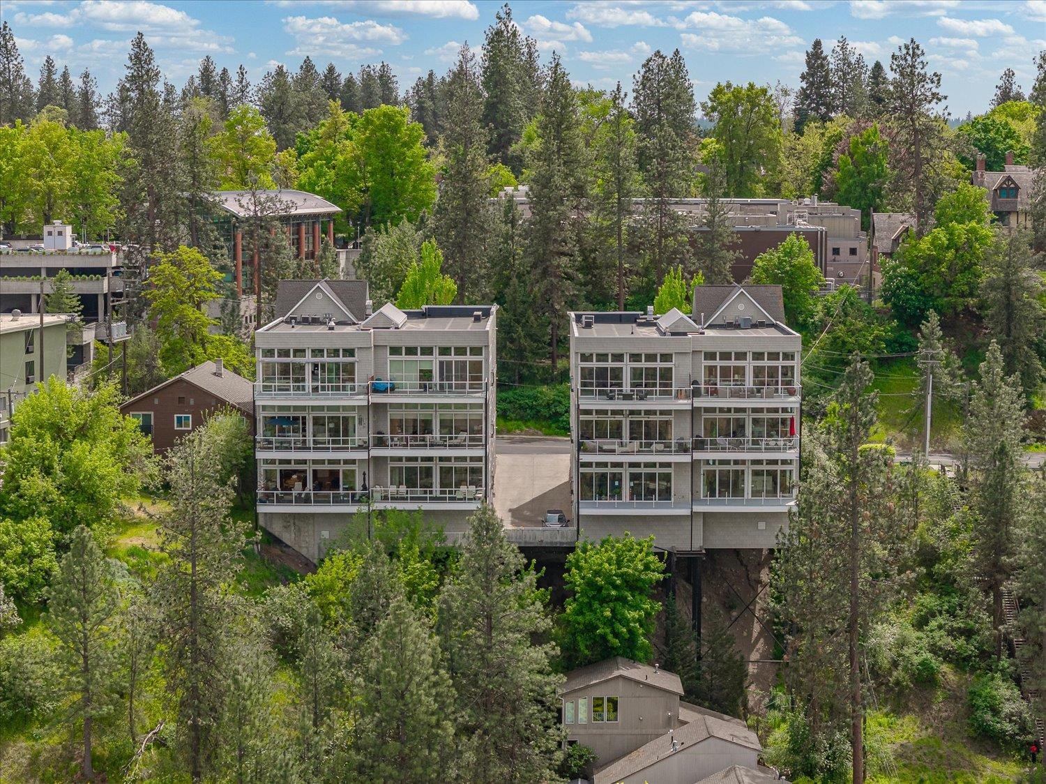 2226 W Riverside #102 Ave