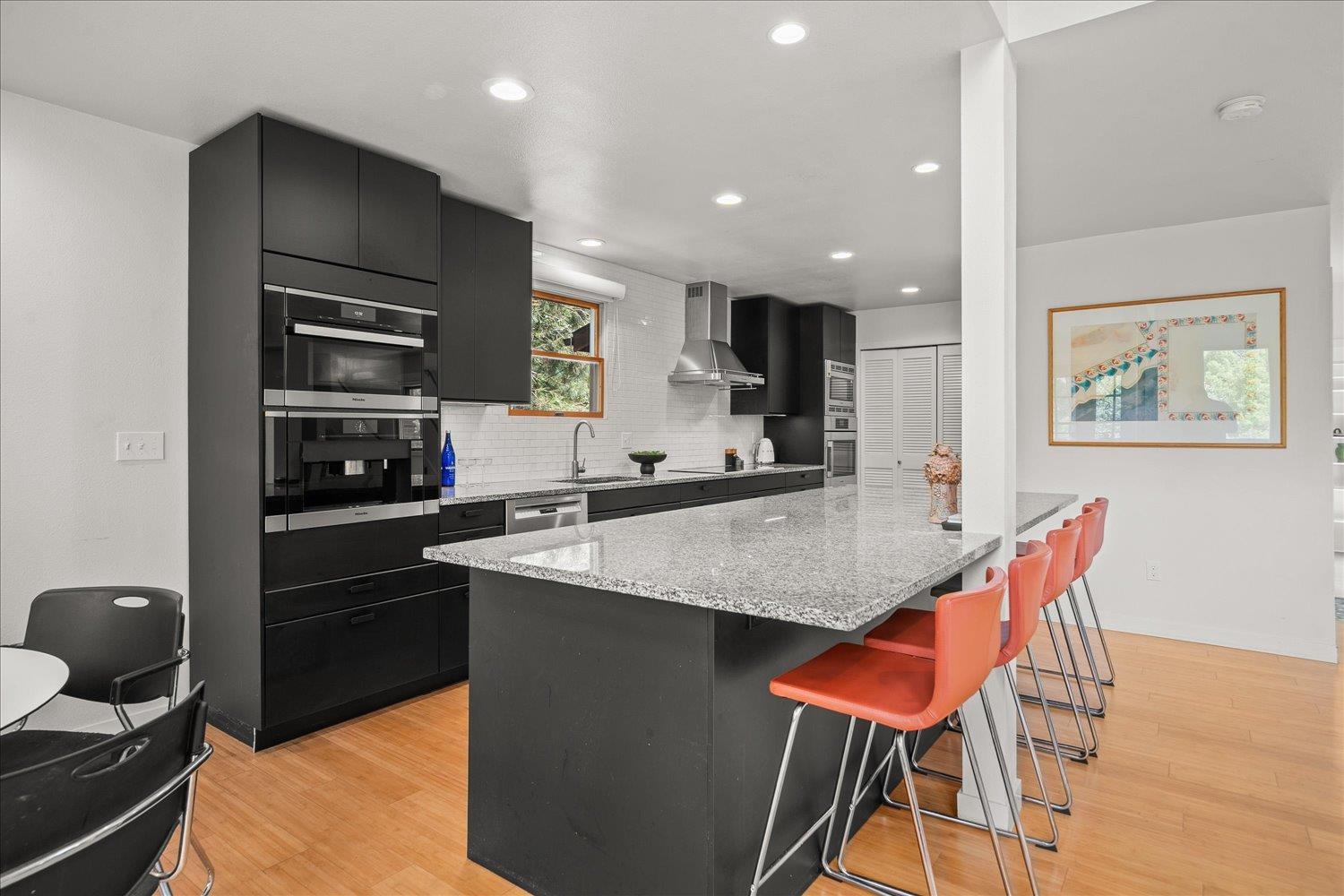 2124 W 15TH Ave