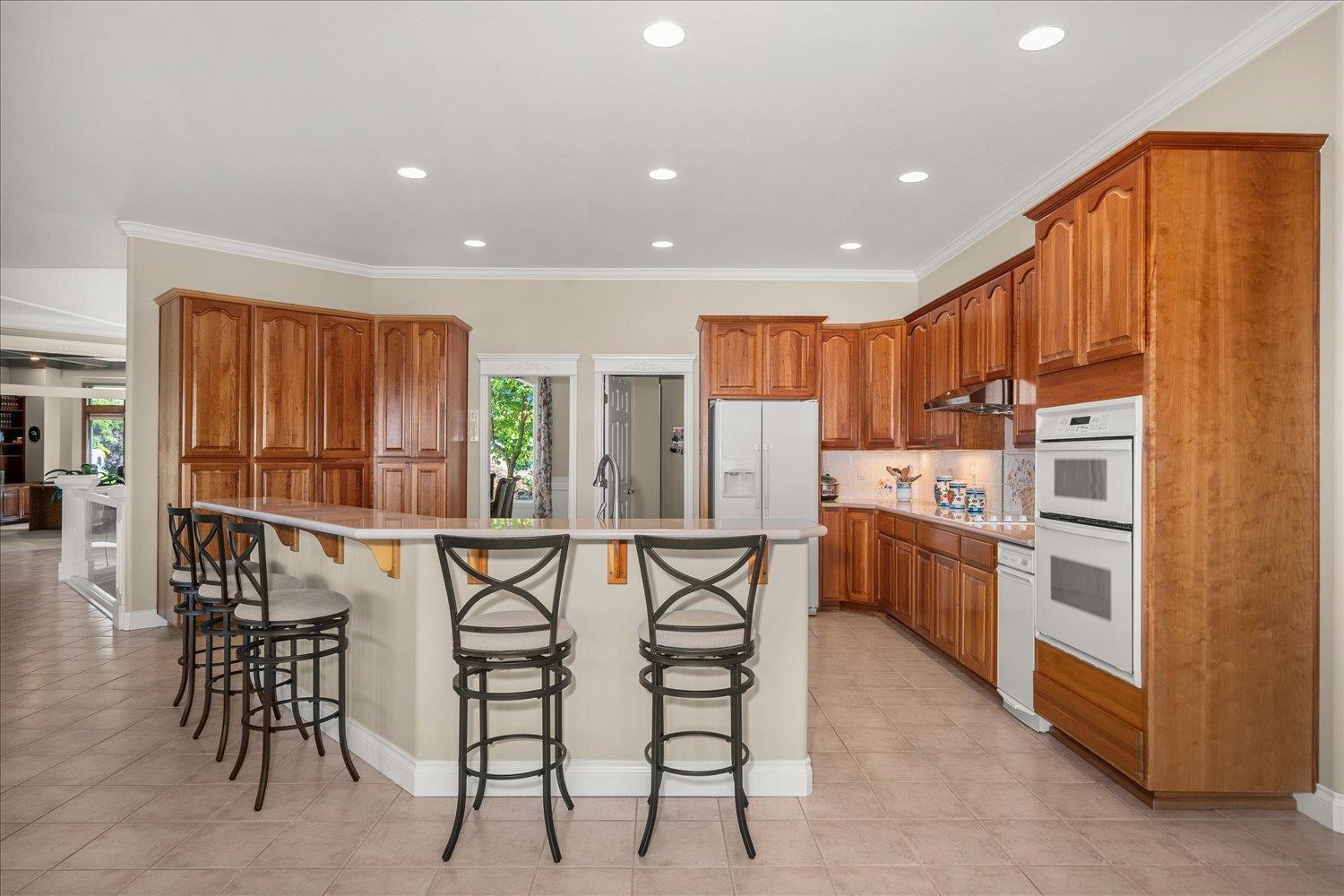 5714 S Glendora Dr