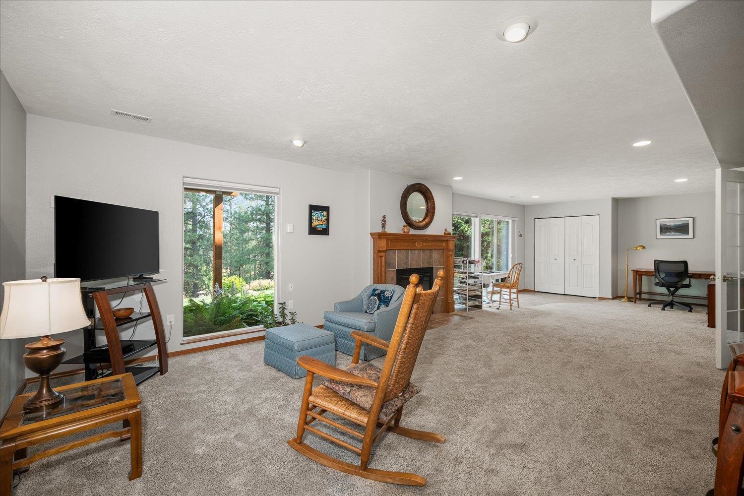 310 W AUBURN CREST Ct