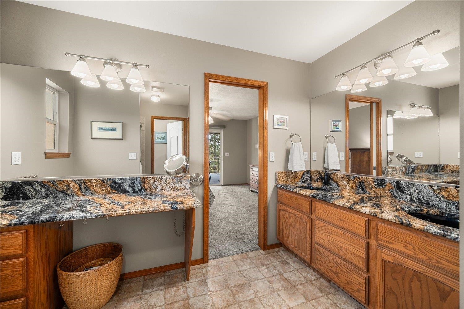 310 W AUBURN CREST Ct