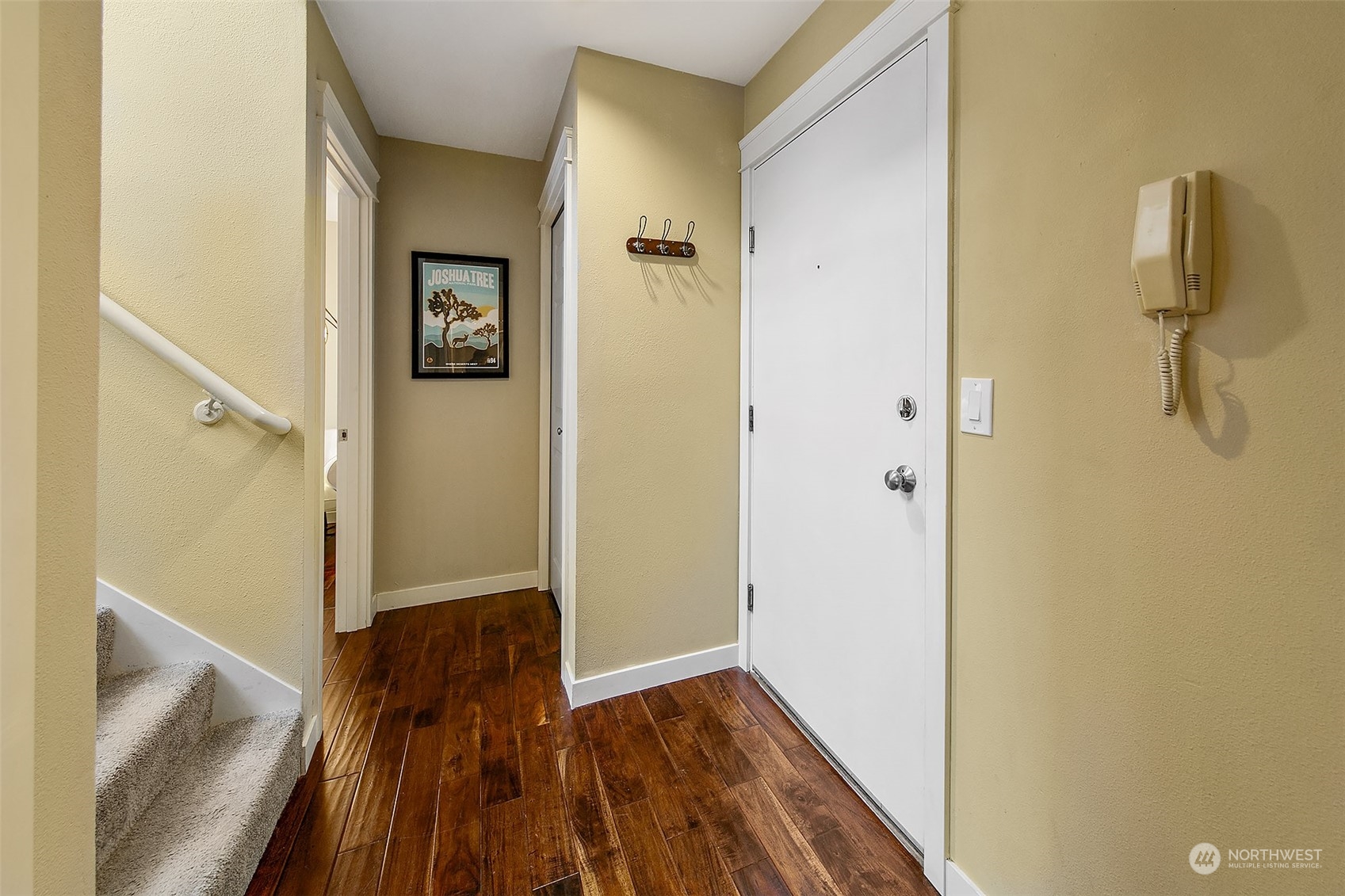 5000 Fauntleroy Way SW Unit: 304