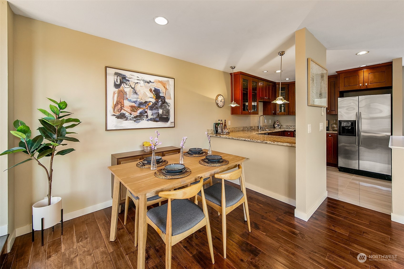 5000 Fauntleroy Way SW Unit: 304