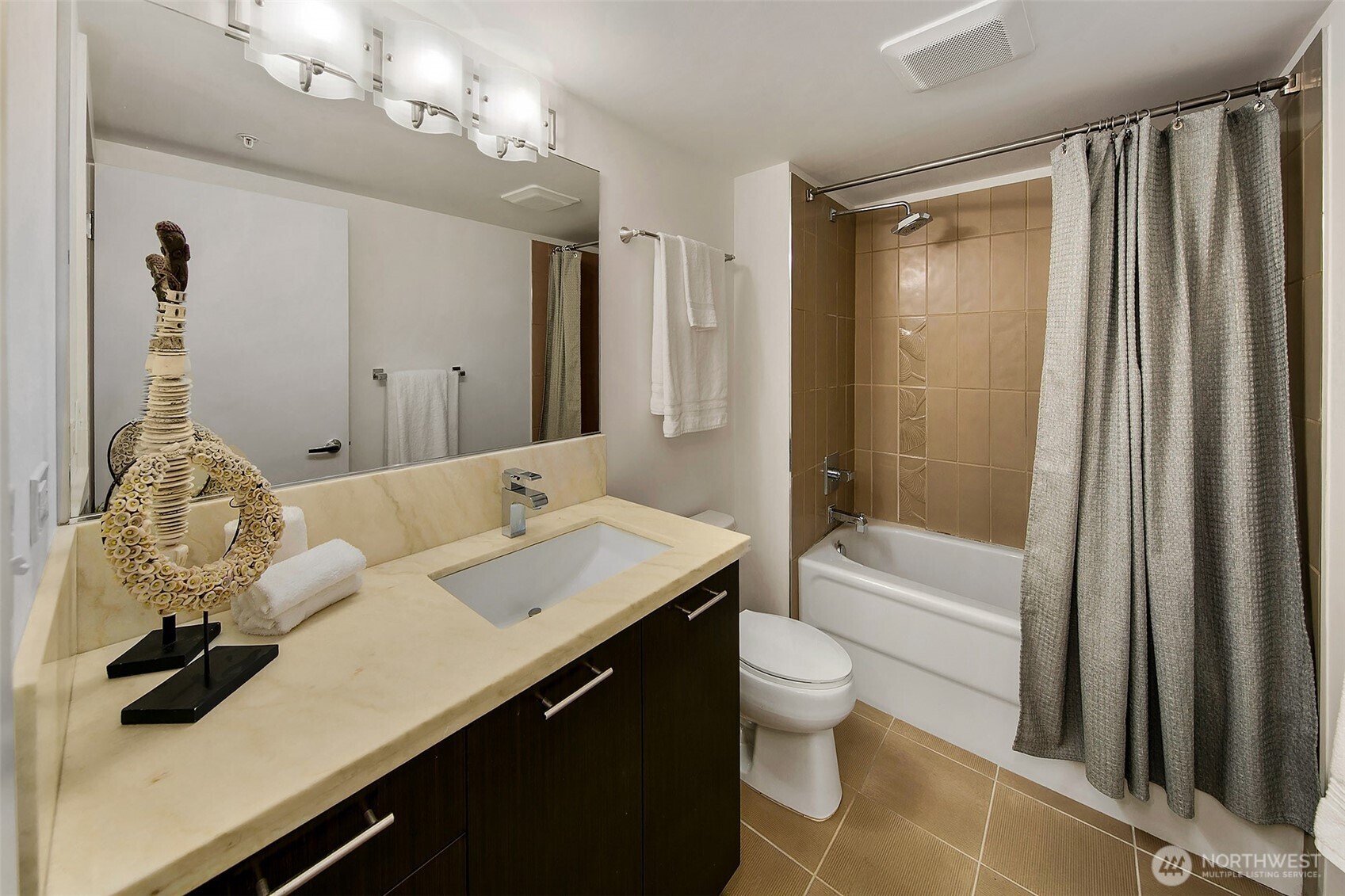 2911 2nd Avenue Unit: 313
