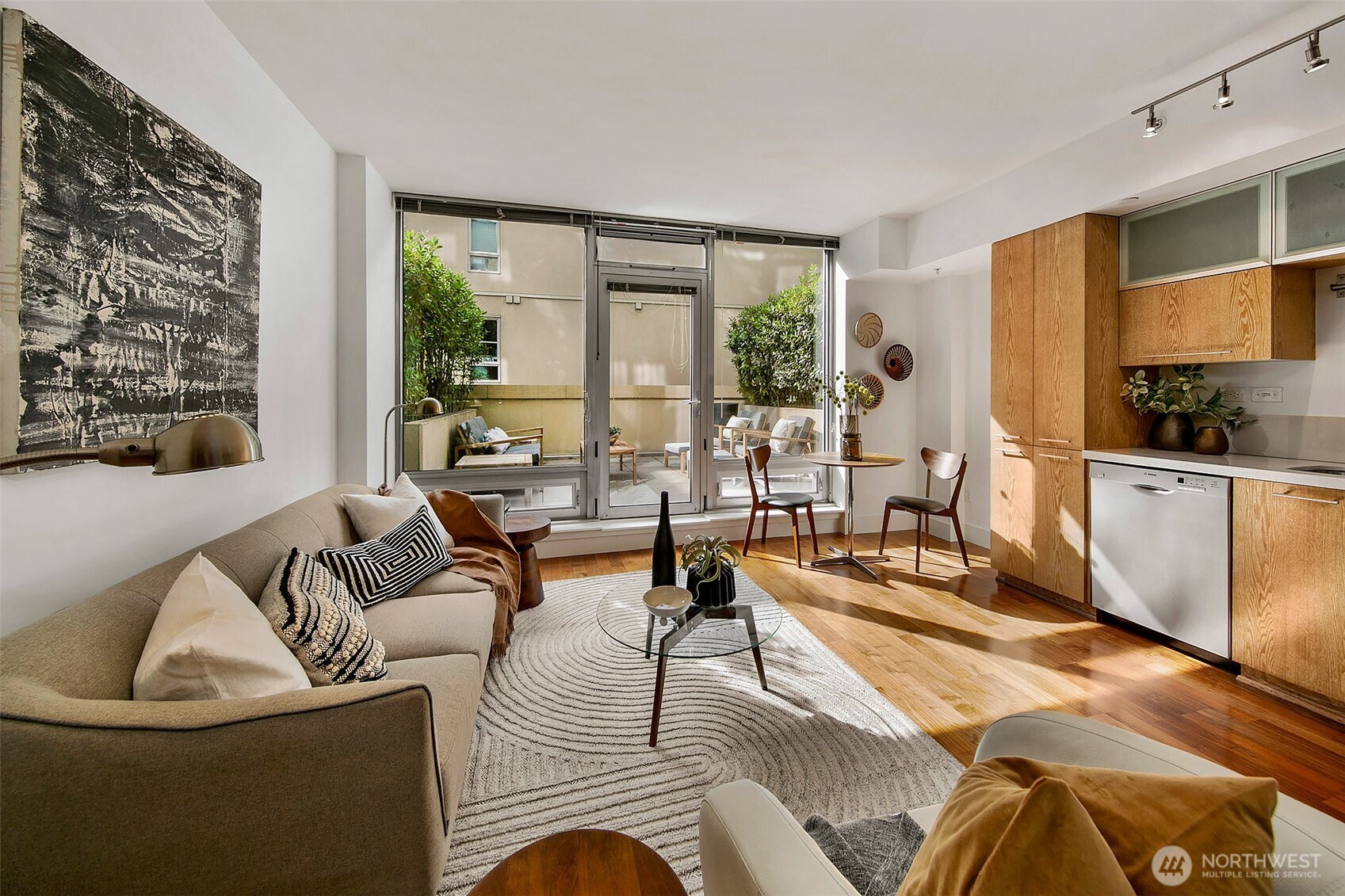 2911 2nd Avenue Unit: 313