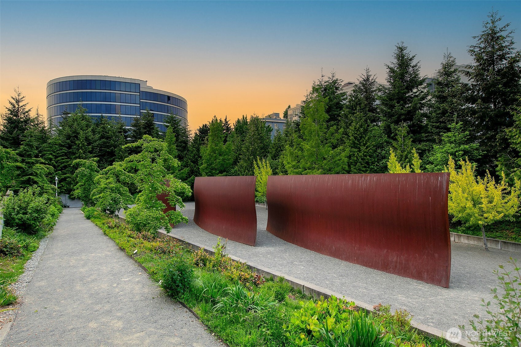 2716 Elliott Avenue Unit: 406