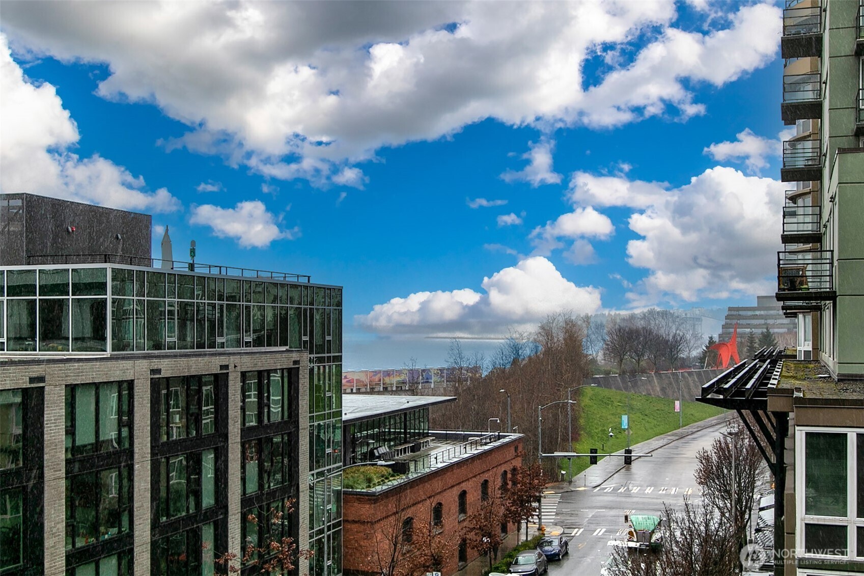 2716 Elliott Avenue Unit: 406