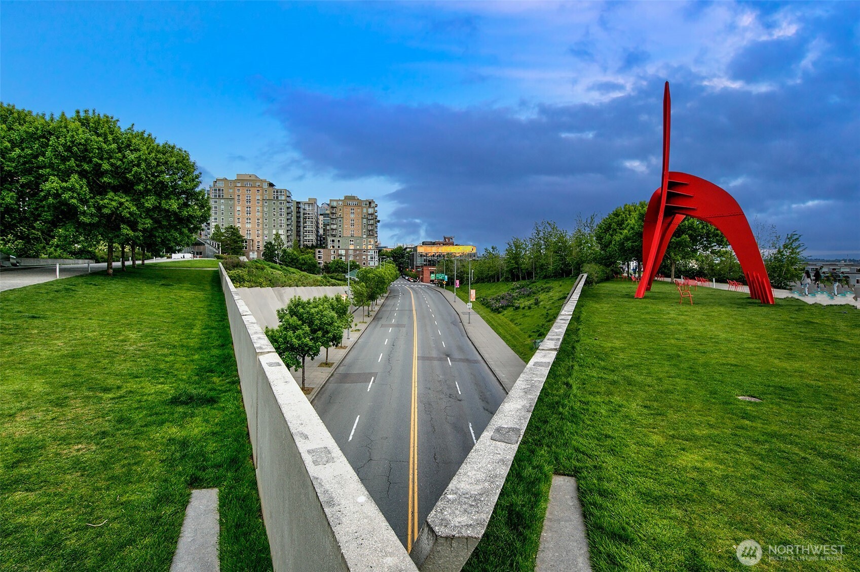 2716 Elliott Avenue Unit: 406