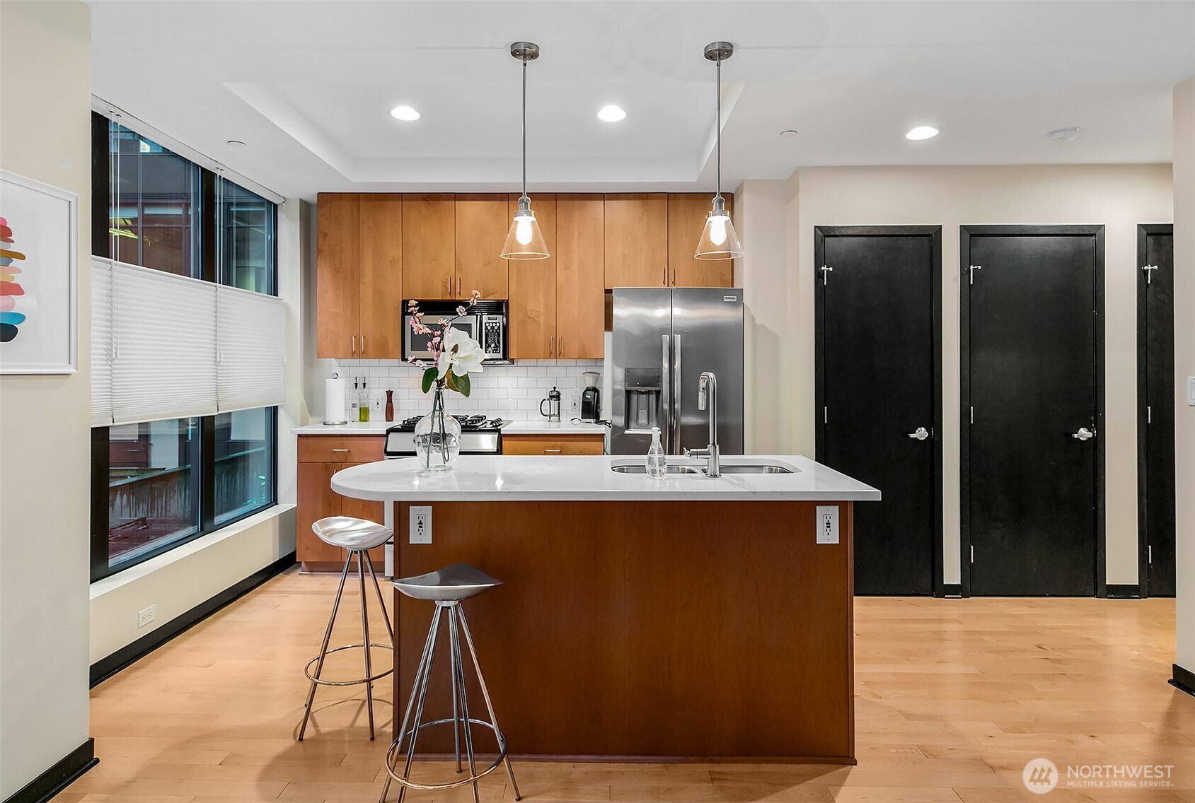 2716 Elliott Avenue Unit: 406