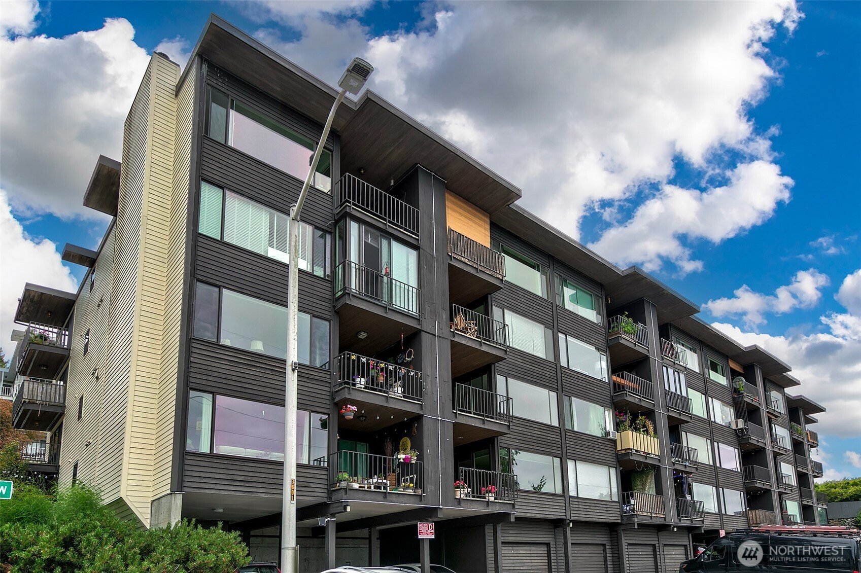3601 24th Avenue W Unit: 305