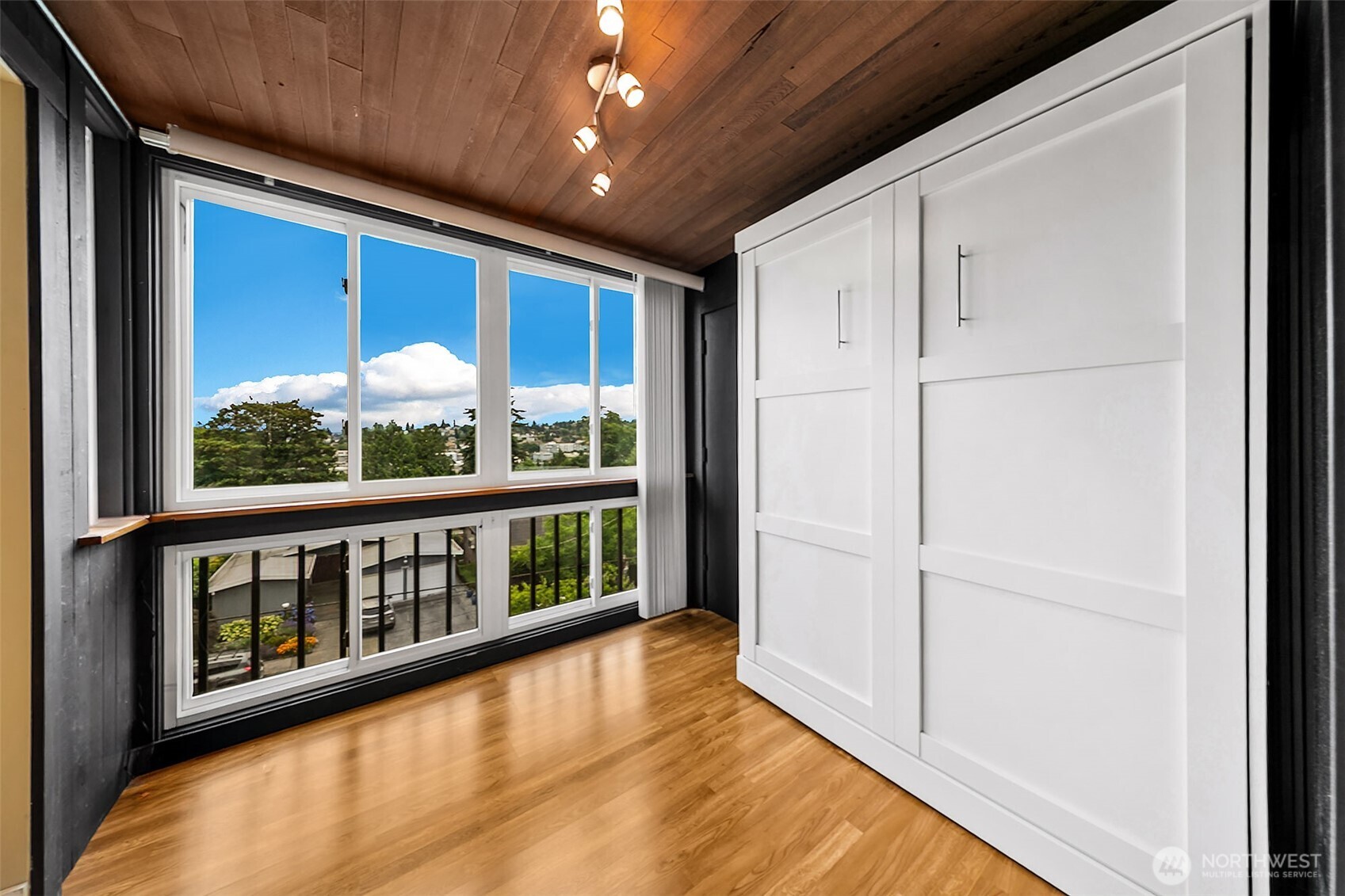 3601 24th Avenue W Unit: 305