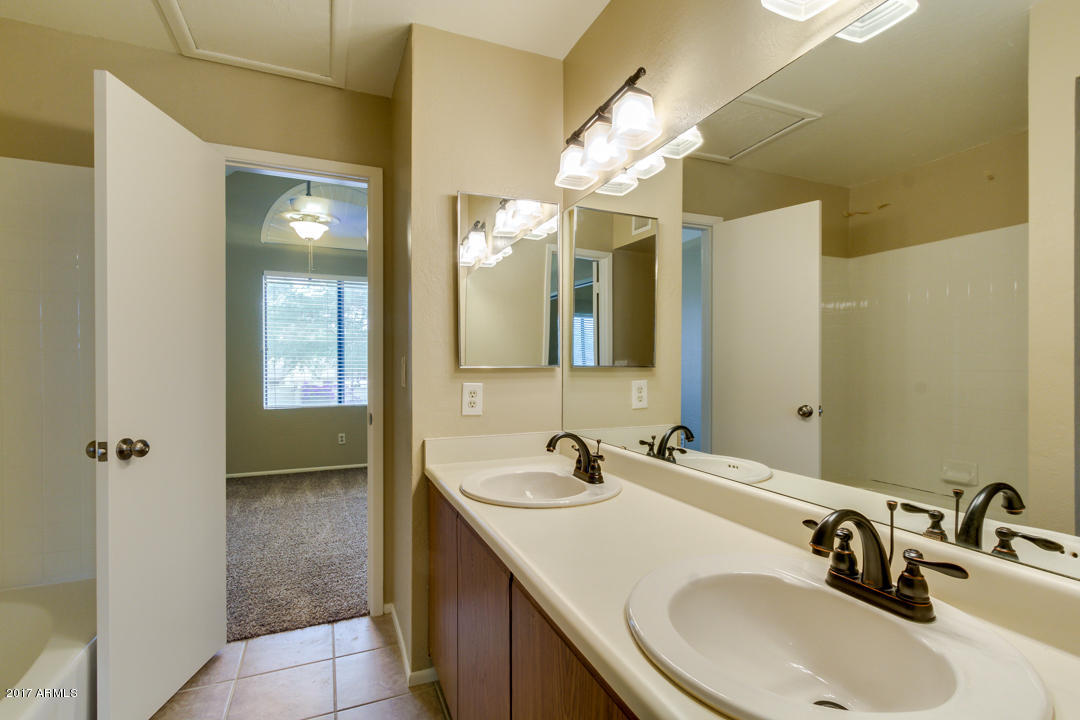 1535 N HORNE -- # 5