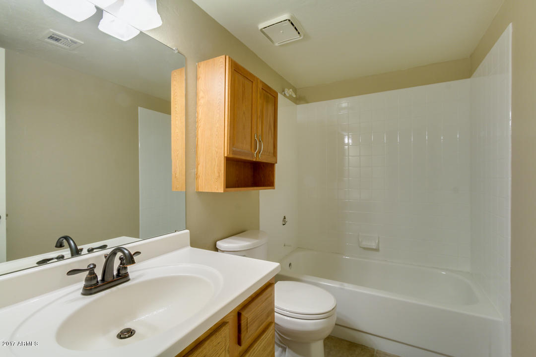 1535 N HORNE -- # 5
