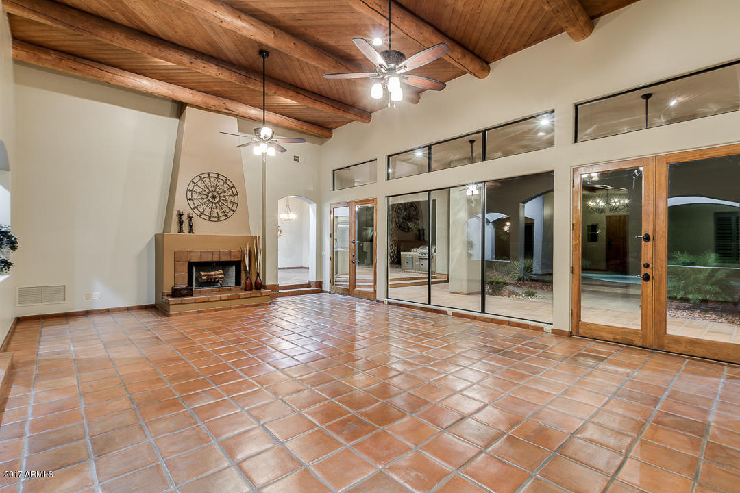 8540 E MCDOWELL Road # 19