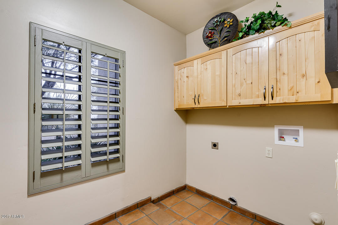 8540 E MCDOWELL Road # 19