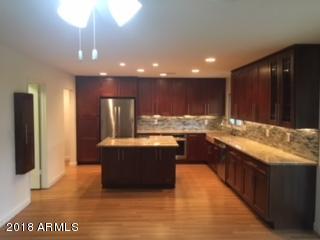 819 E DIVOT Drive