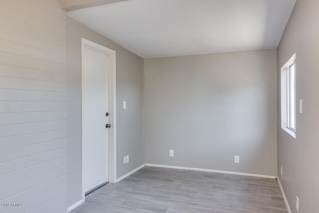 1568 N KADOTA Avenue