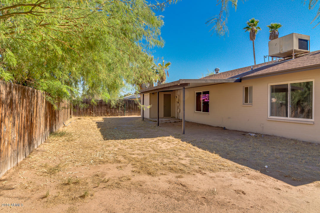 1568 N KADOTA Avenue