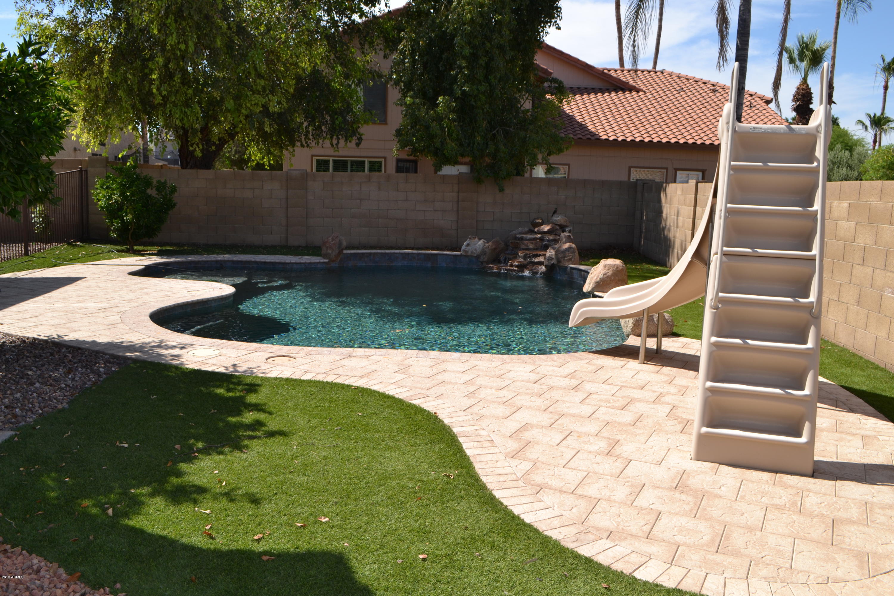 2614 W CALLE DEL NORTE --