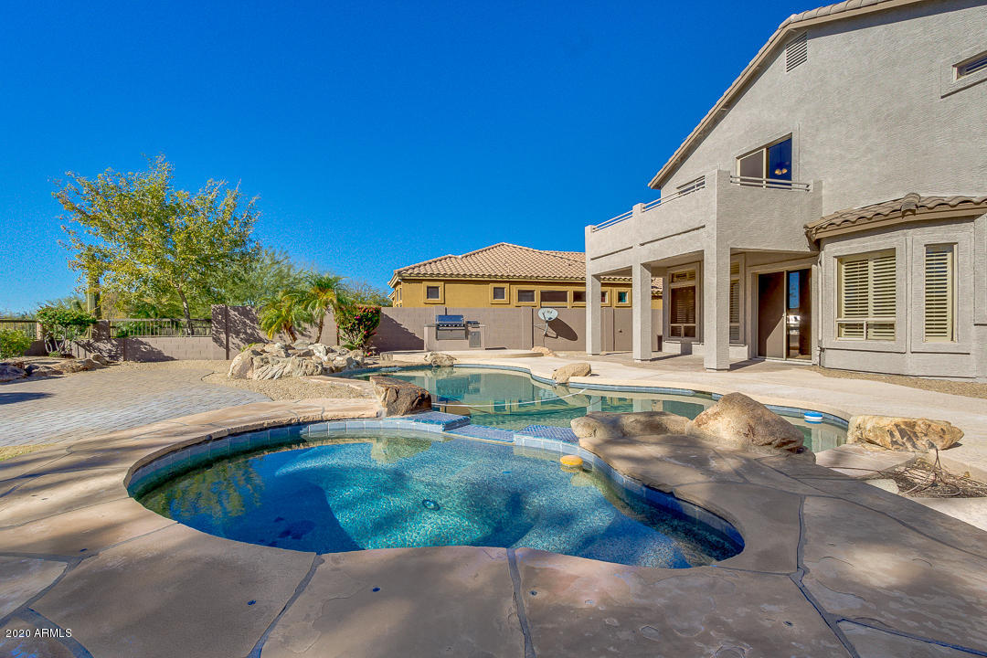 7757 E ROLAND Circle