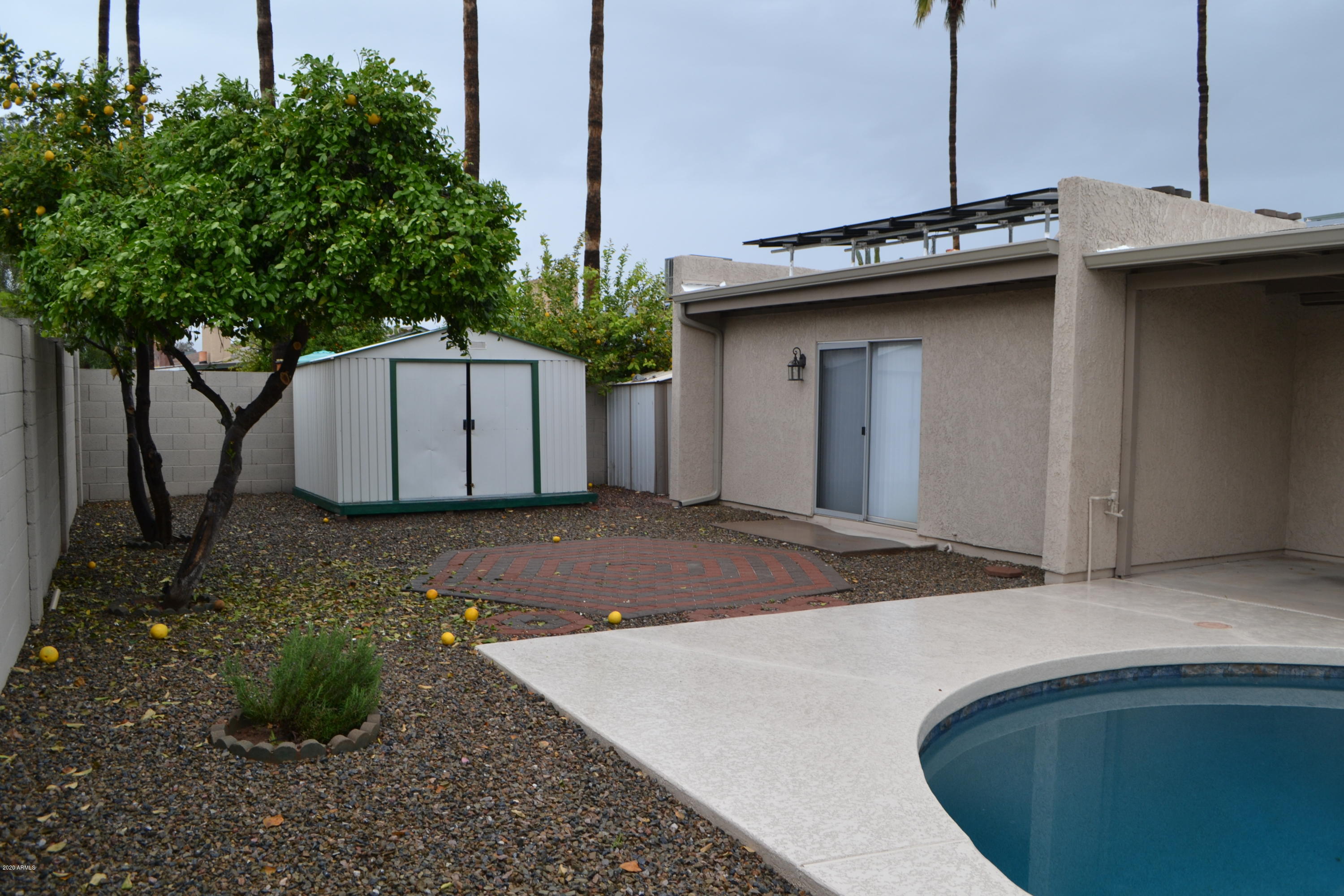 3115 E EMELITA Avenue