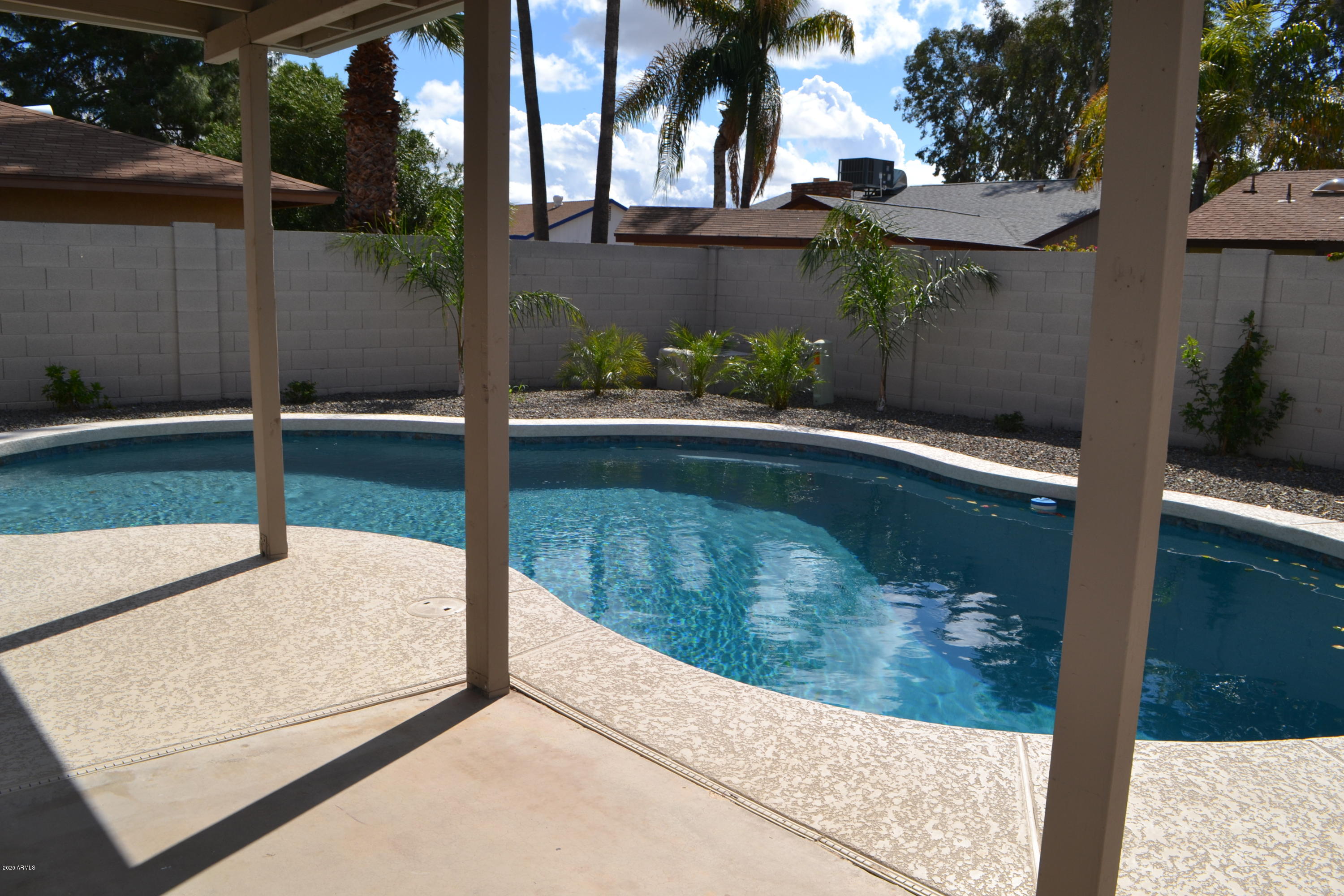 3115 E EMELITA Avenue