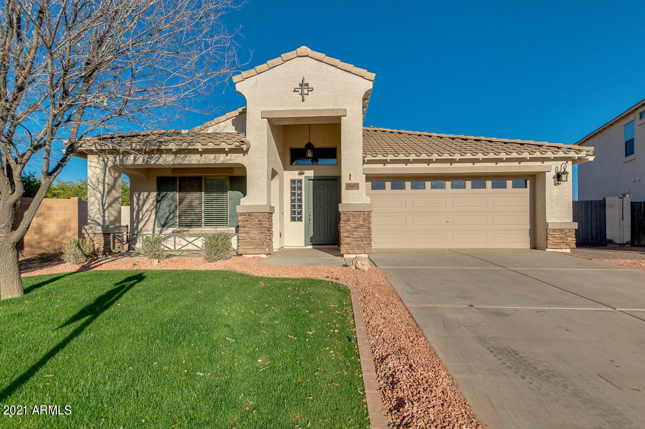 38451 N DENA Court