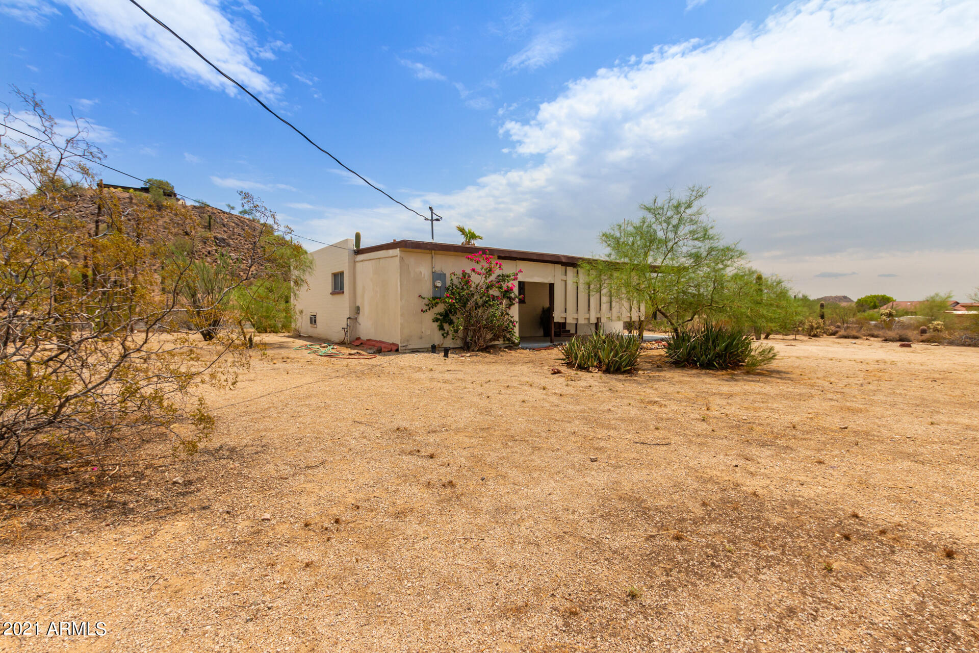 2512 N 85TH Street