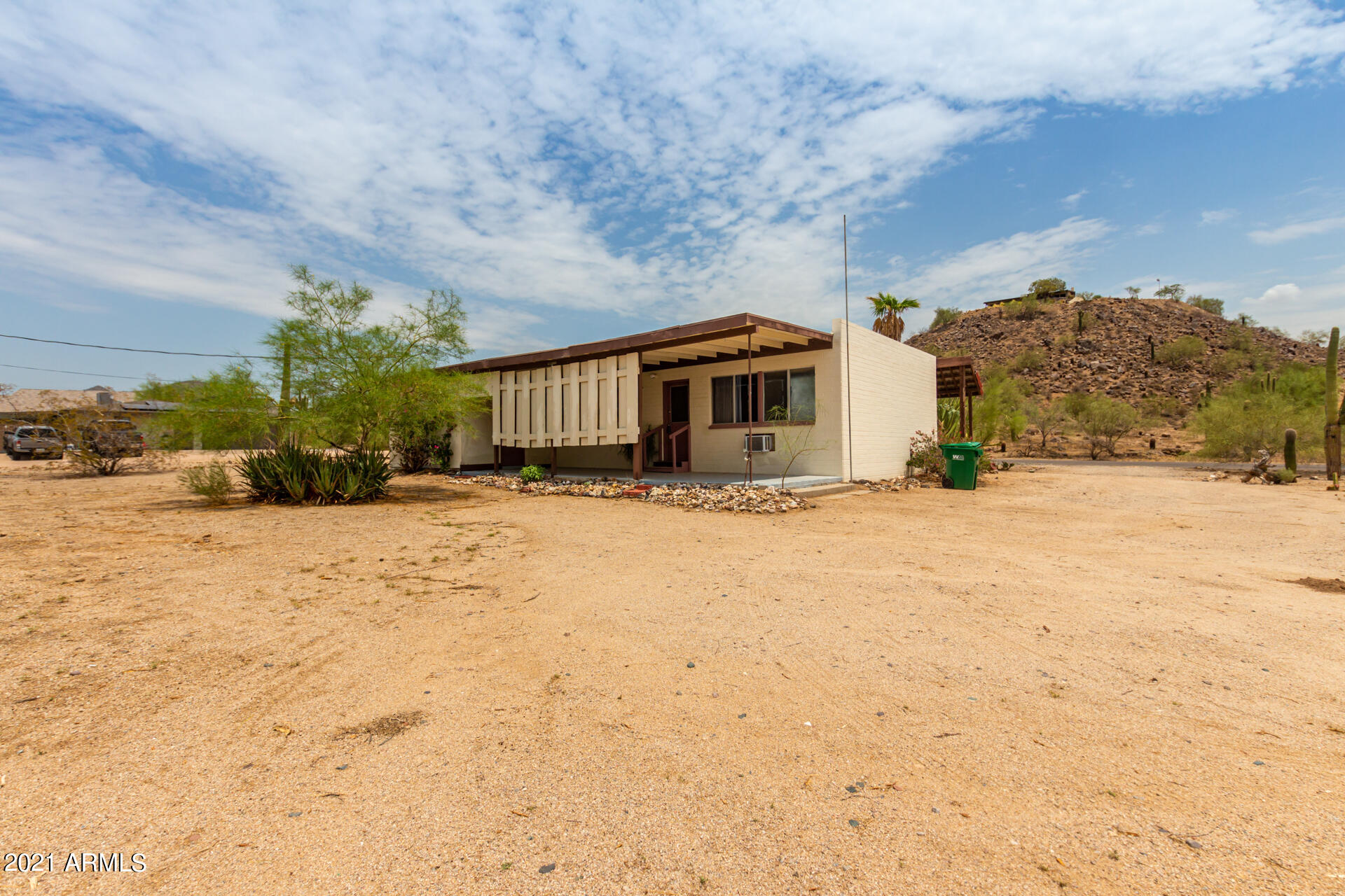 2512 N 85TH Street