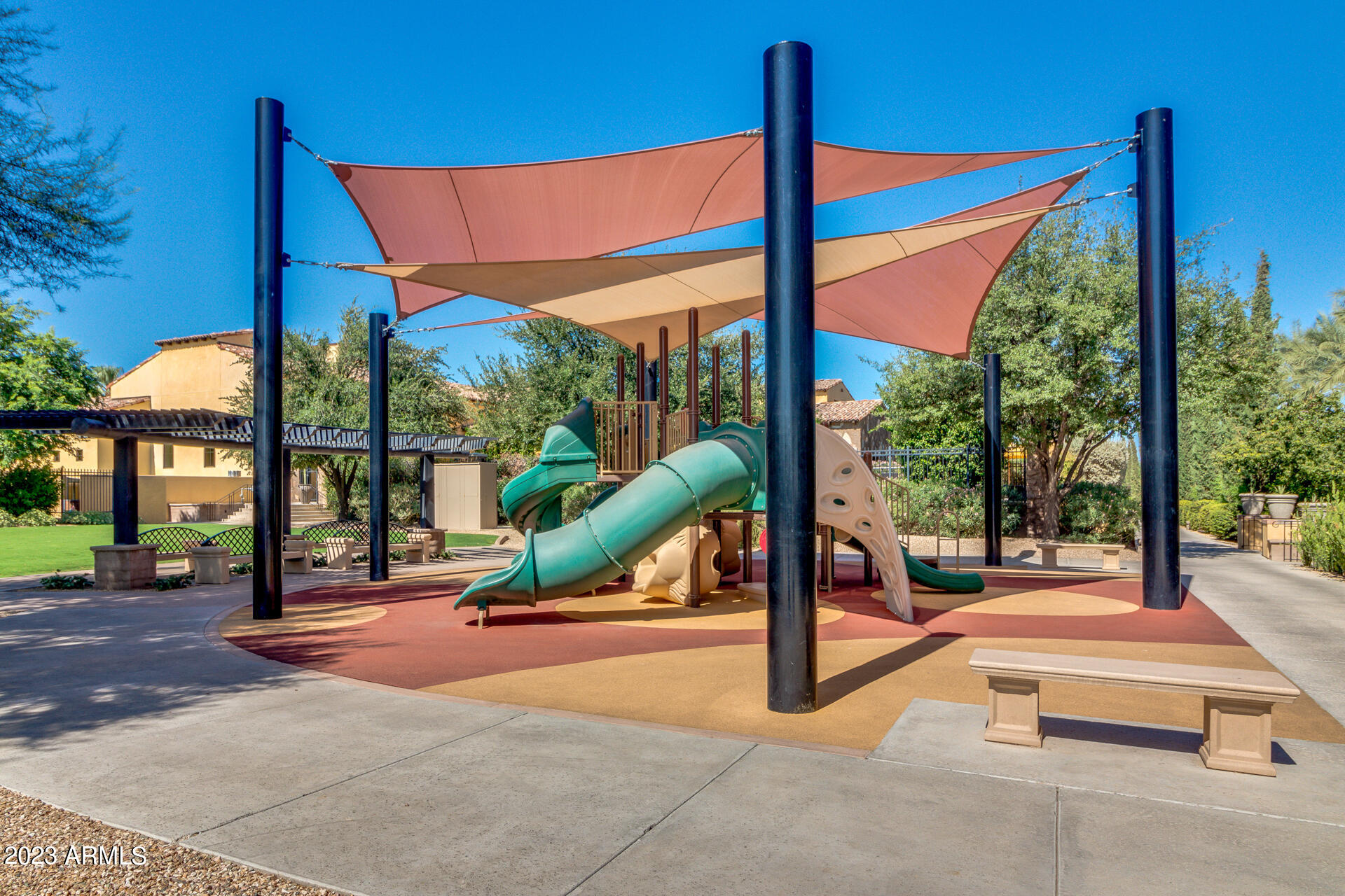 1548 E COPPER HOLLOW --