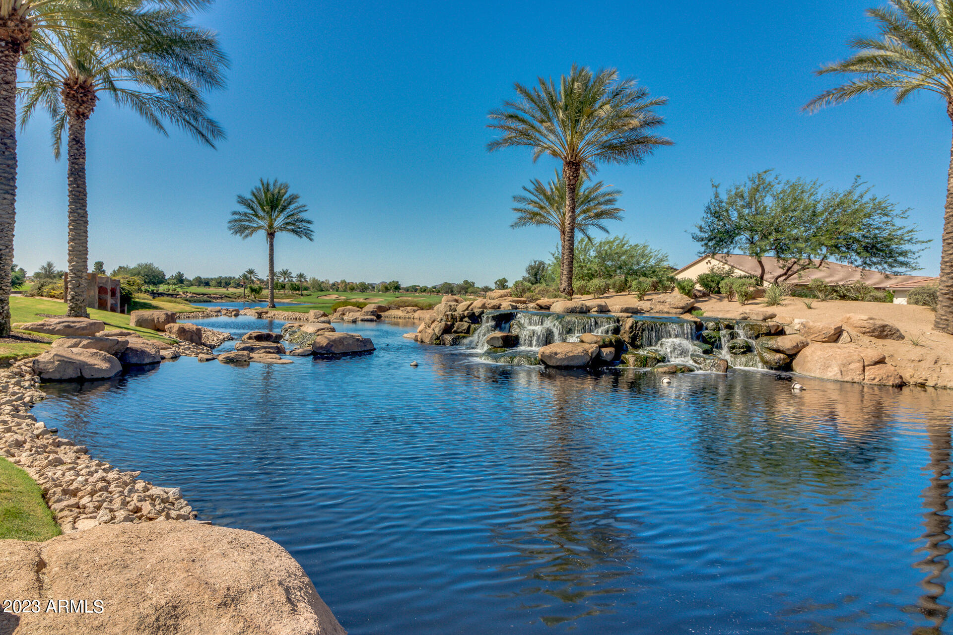 1548 E COPPER HOLLOW --