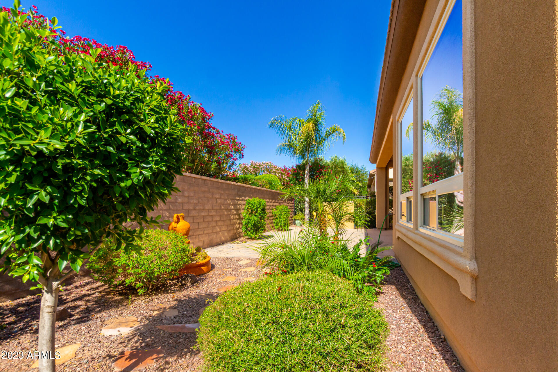 1548 E COPPER HOLLOW --