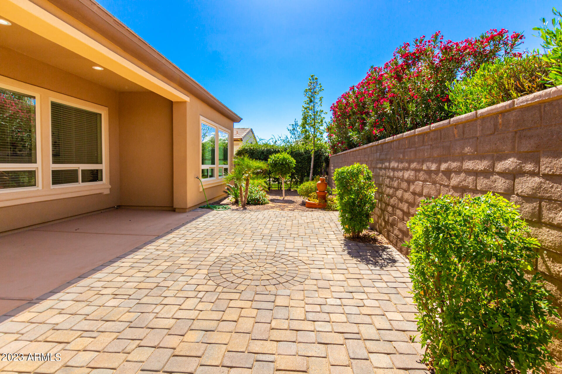 1548 E COPPER HOLLOW --