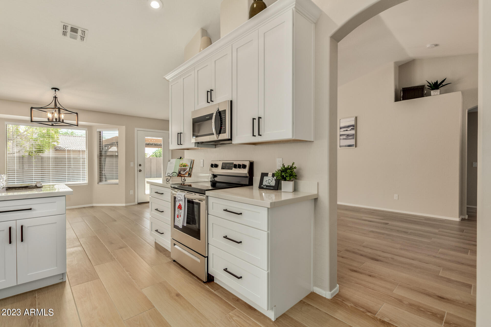 664 N OVERLAND --